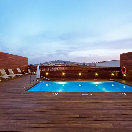 Ξενοδοχείο Lleo 3*