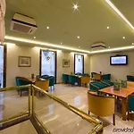 Lleo Hotel