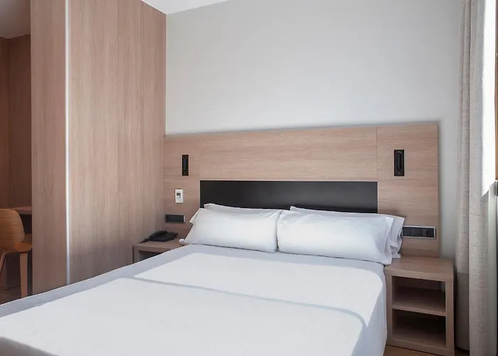 Hotel Lleo 3*