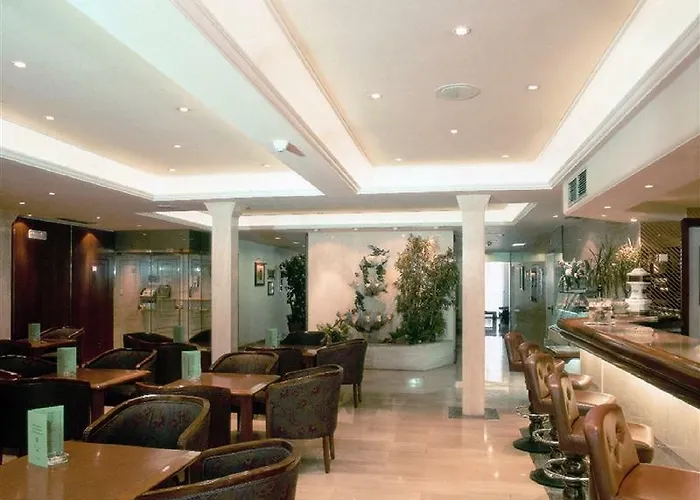 Hotel Lleo 3*