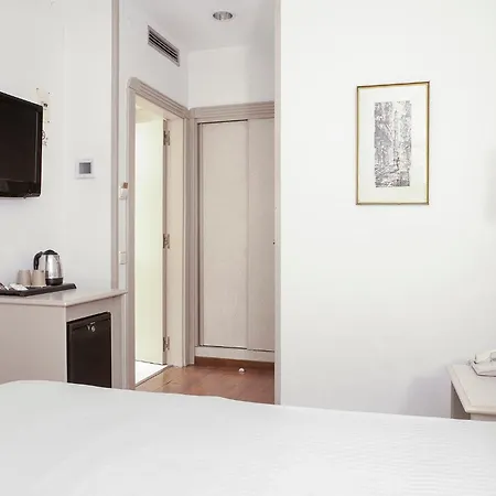 Lleo 3* Barcelone