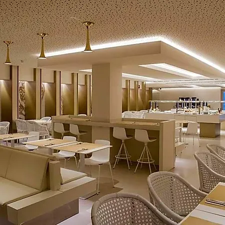 Hotel Lleo